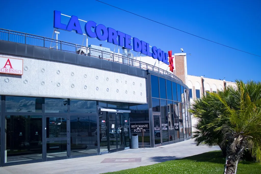 Centro Commerciale La Corte del Sole - Sardinia Outlet_Sestu_slider_image_3