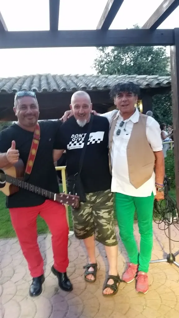 Frank Moi_Olympic Café_Sestu_review