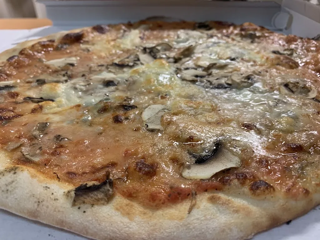 Pizzeria da Edoardo_Torpè_slider_image_3