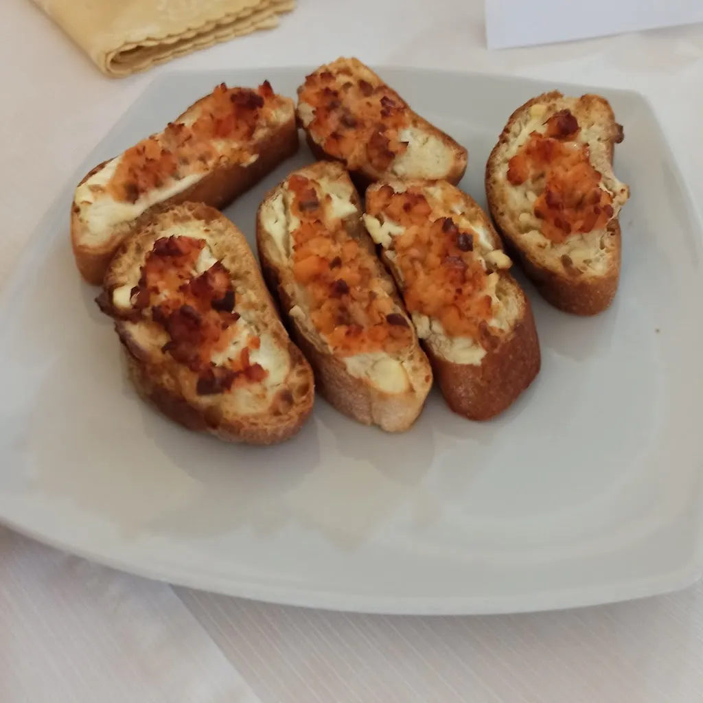 Hurr Jackal_Hotel Belvedere Tonara_Tonara_review