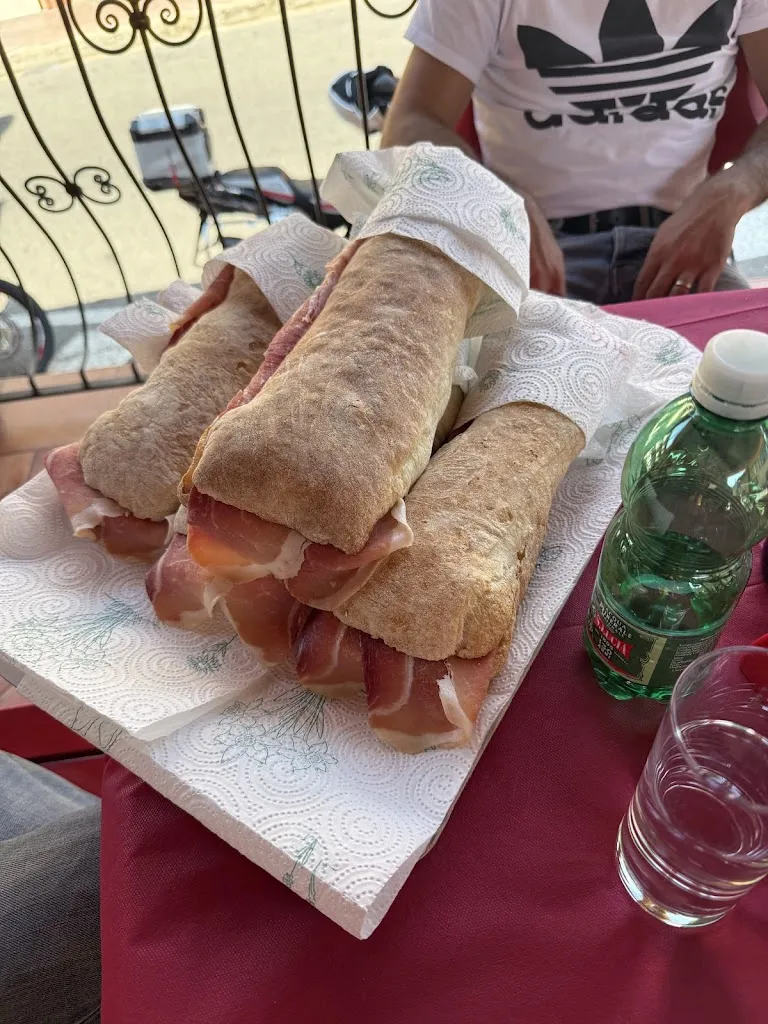 Matteo Mussa_Pizzeria Onano_Tonara_review