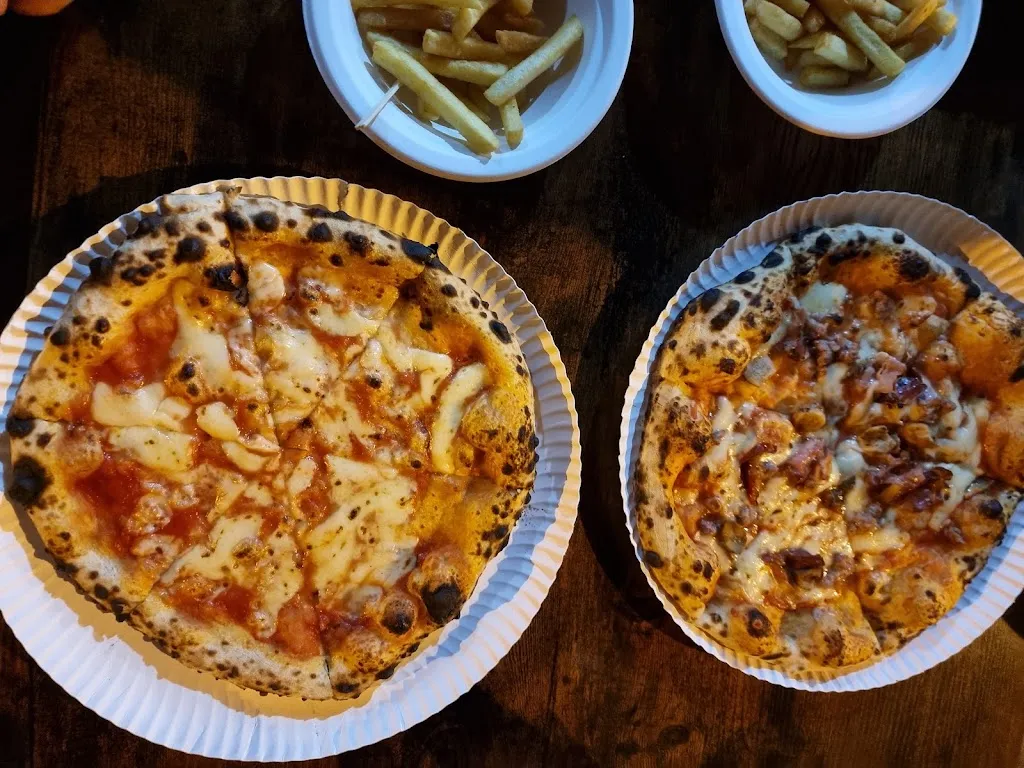 Adam Pickering_I GEMELLI_Tortolì_review