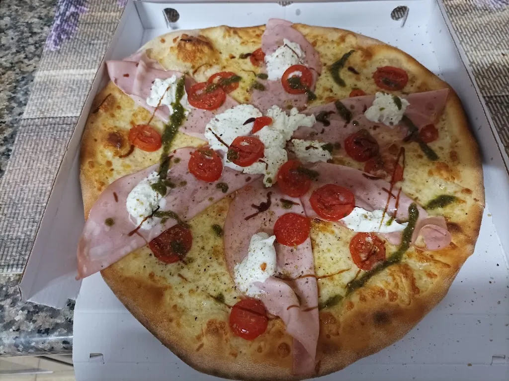 Pizzeria da Greezy Tratalias_Tratalias_slider_image_3