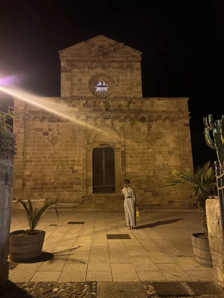 Matteo Colombo_Locanda Monserrat_Tratalias_review