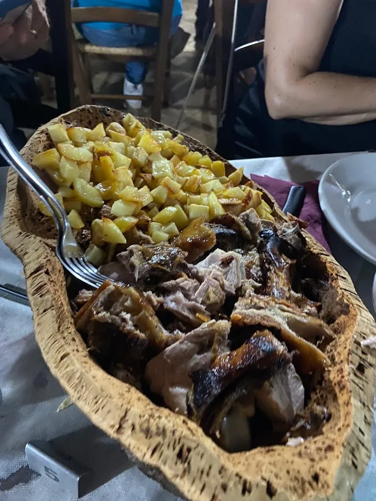 Pizzeria Ristorante Su Palatteddu_Tresnuraghes_slider_image_3