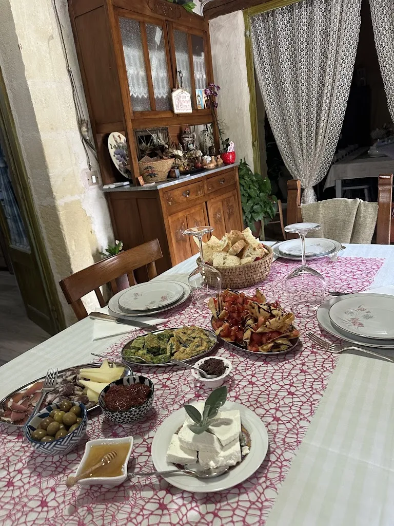 ShakaRoot Music_Domu Cancedda Home Restaurant_Tuili_recensione