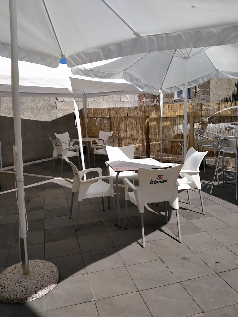 Pizzeria Sa Posta_Ulà Tirso_slider_image_3