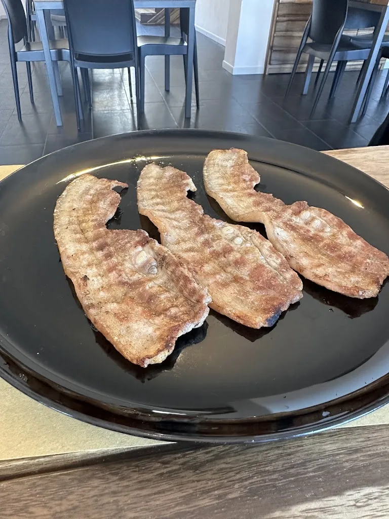 Viktoria Bendyk_Ferro & Fuoco RistoPub_Ulassai_review