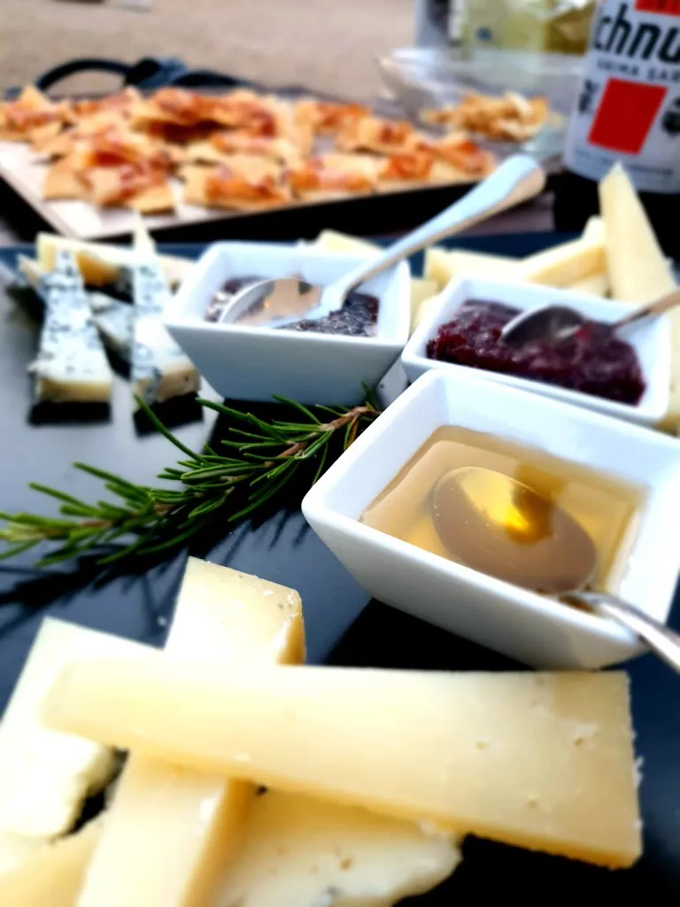 Gorropu Restaurant_ coffee, lunch, dinner & aperitif time_Urzulei_slider_image_2