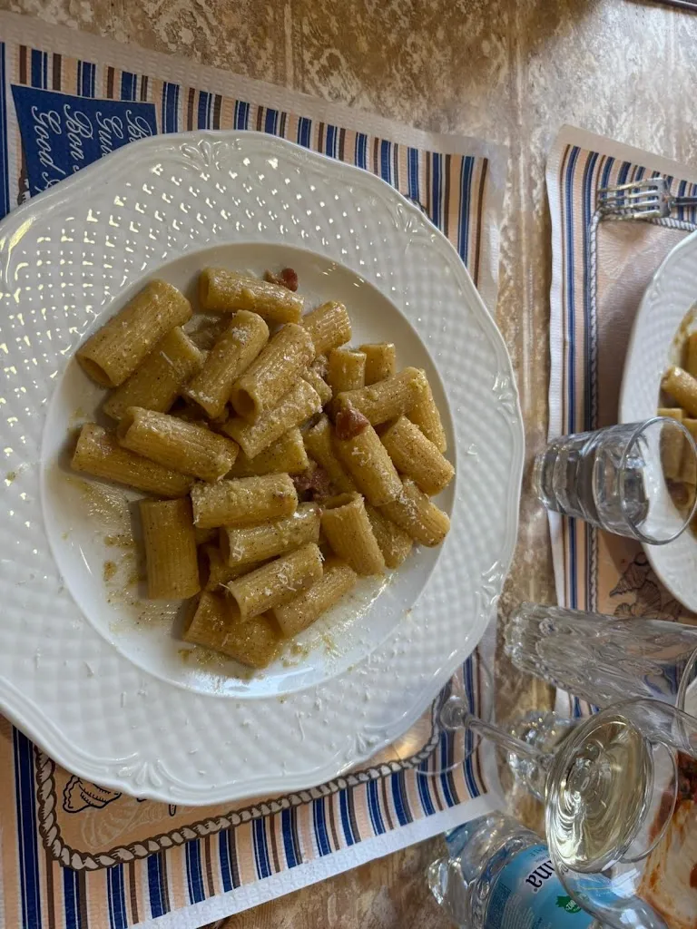 Montserrat Quintana Gomà_Sensos Art Cafè_Usini_review