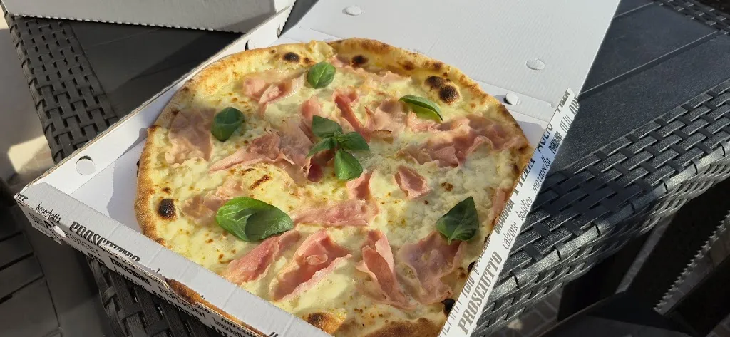 Sarah E_NEW PIZZA_Viddalba_review