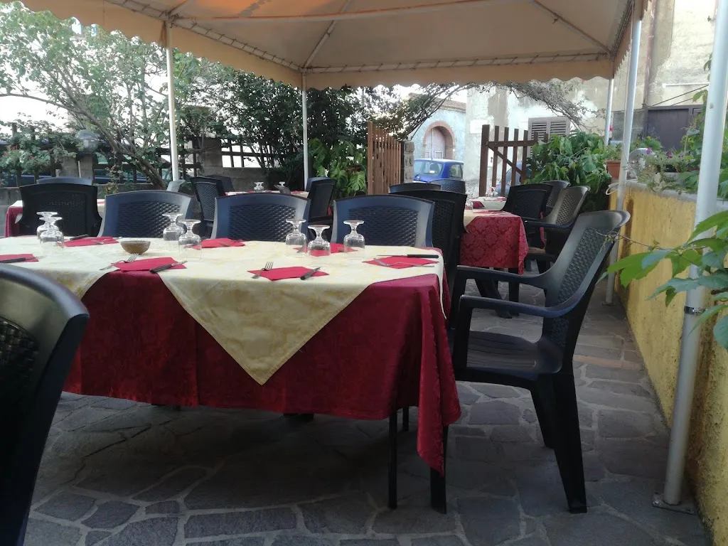 Il Tulipano restaurant in Vallermosa