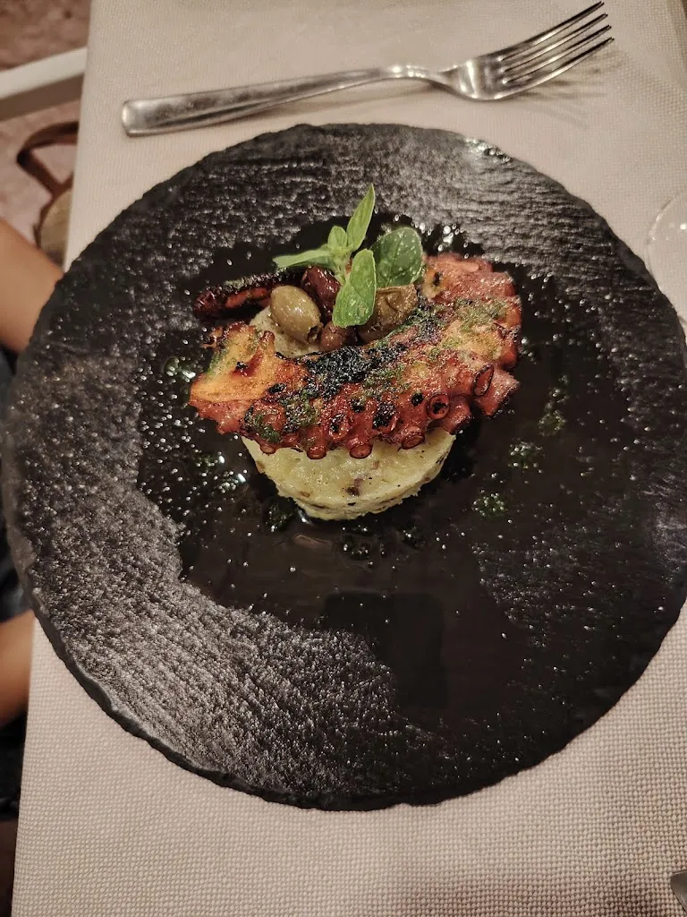 Juan Esteban Matovelle Vintmilla_Da Elio Fish Bar&Restaurant_Isole Tremiti_review