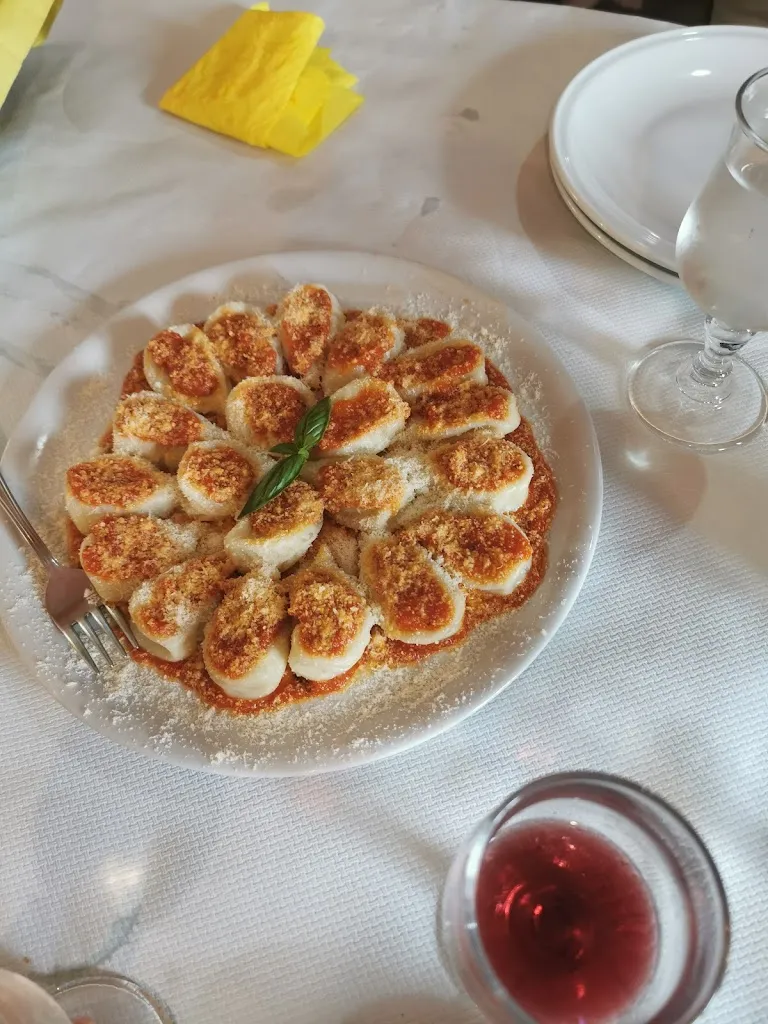 Isabela Meloncini_Agriturismo Menhir_Villagrande Strisaili_review