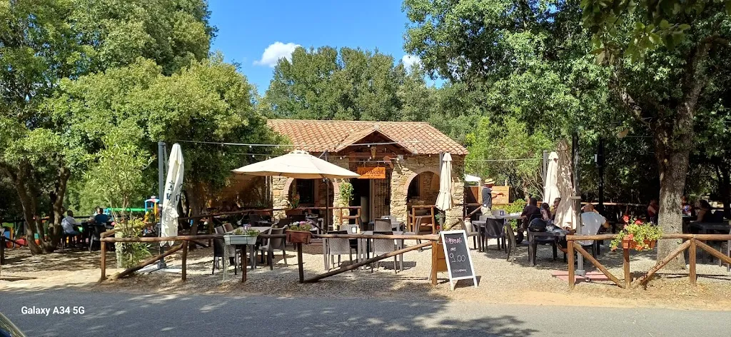 Cesare Maccio_Chiosco Bar Santa Barbara_Villagrande Strisaili_review