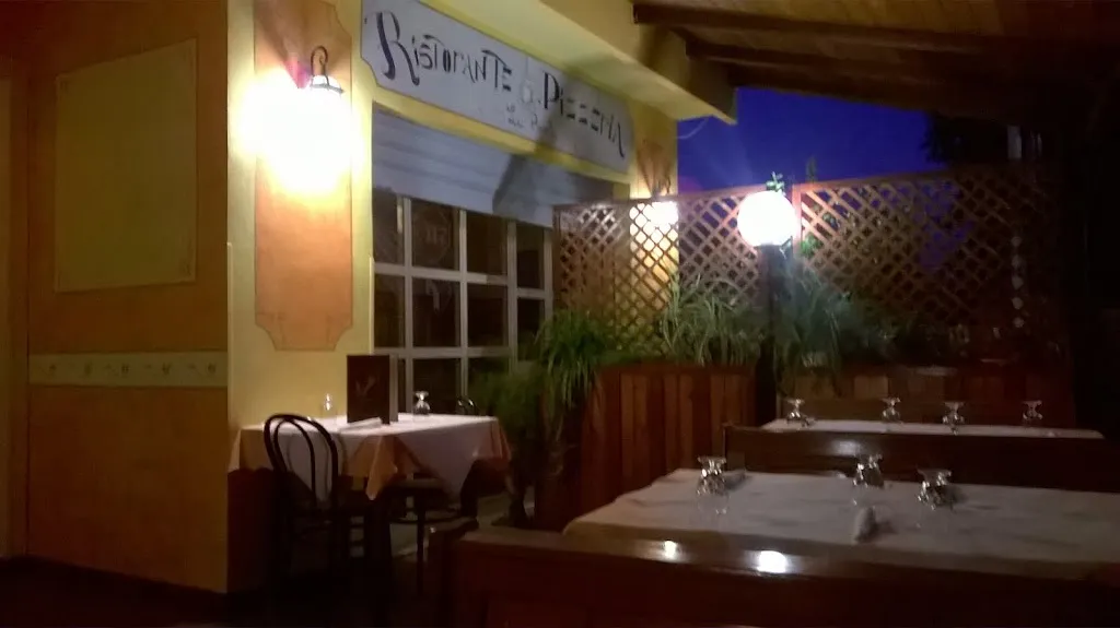 Ristorante Pizzeria La Perla_Villanovafranca_slider_image_1