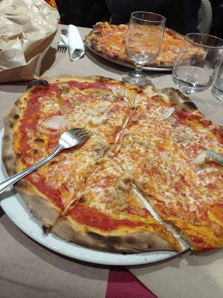 Bar Pizzeria Tramonto Di Paoloni Anna Maria & C. Snc_Ancarano_slider_image_1