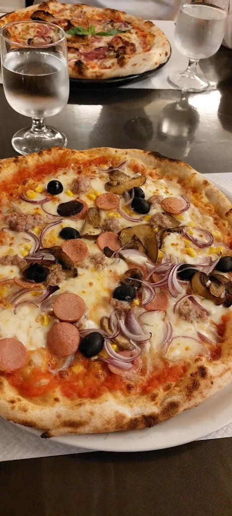 Sara Oro_L'Olimpo di Cilla Giuseppe_Villanova Monteleone_review