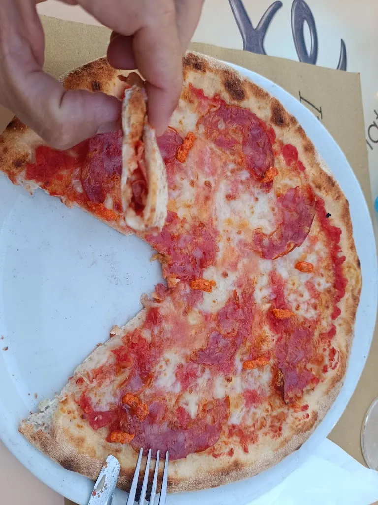 Pizzanu’s Pizzeria Ristorante_Villanova Monteleone_slider_image_3