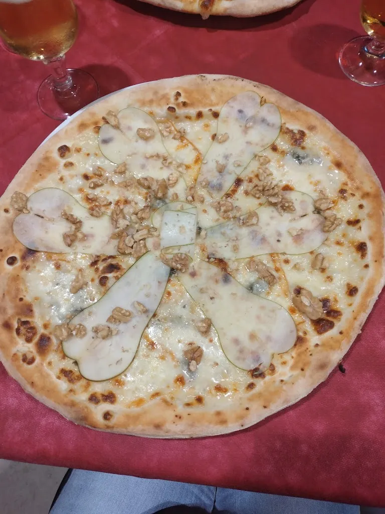 Maria Giovanna Berria_Villa Leone, Bar Pizzeria Ristorante_Villanova Monteleone_review