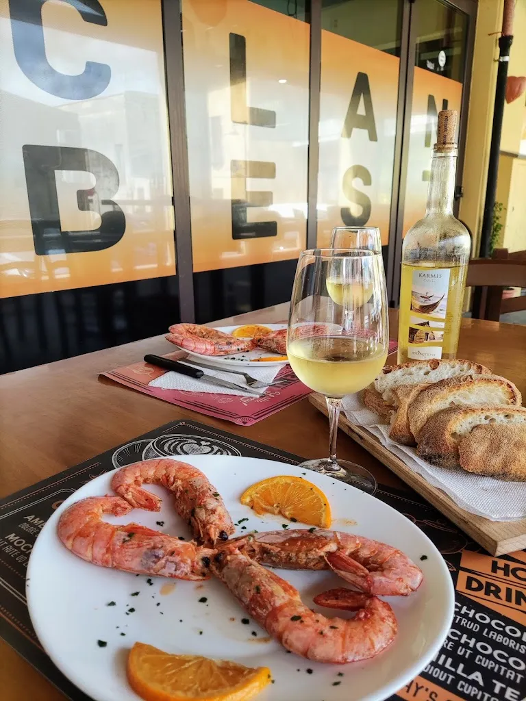 Clan best Bar Pizzeria braceria_Villaurbana_slider_image_3