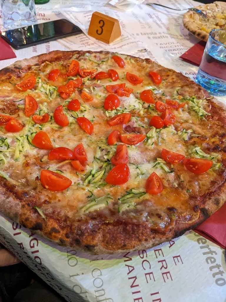 Stefano Mura_3 ARCHI BAR PIZZERIA di Germana Soddu_Zeddiani_review