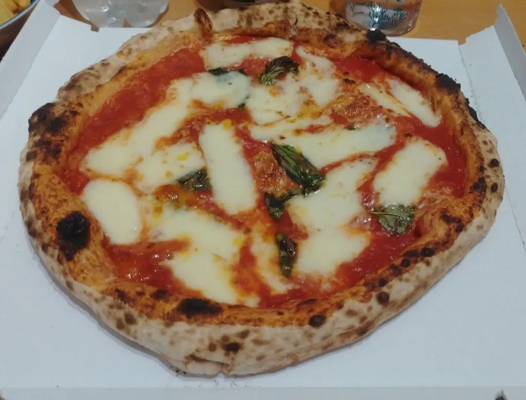 Isa Piroddi_3 ARCHI BAR PIZZERIA di Germana Soddu_Zeddiani_review