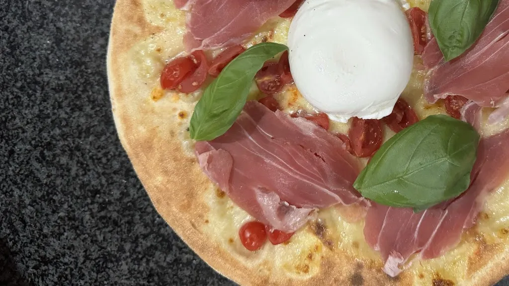 La Piazzetta_Villaspeciosa_slider_image_2