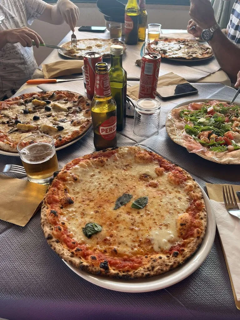 Gábor Vértes_Bel Mare Ristorante Pizzeria_Isole Tremiti_review