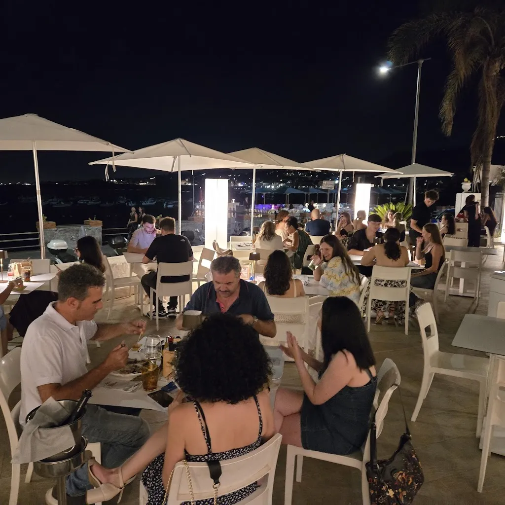 Dave Bunten_Sicilia's Cafe de Mar_Acitrezza_review