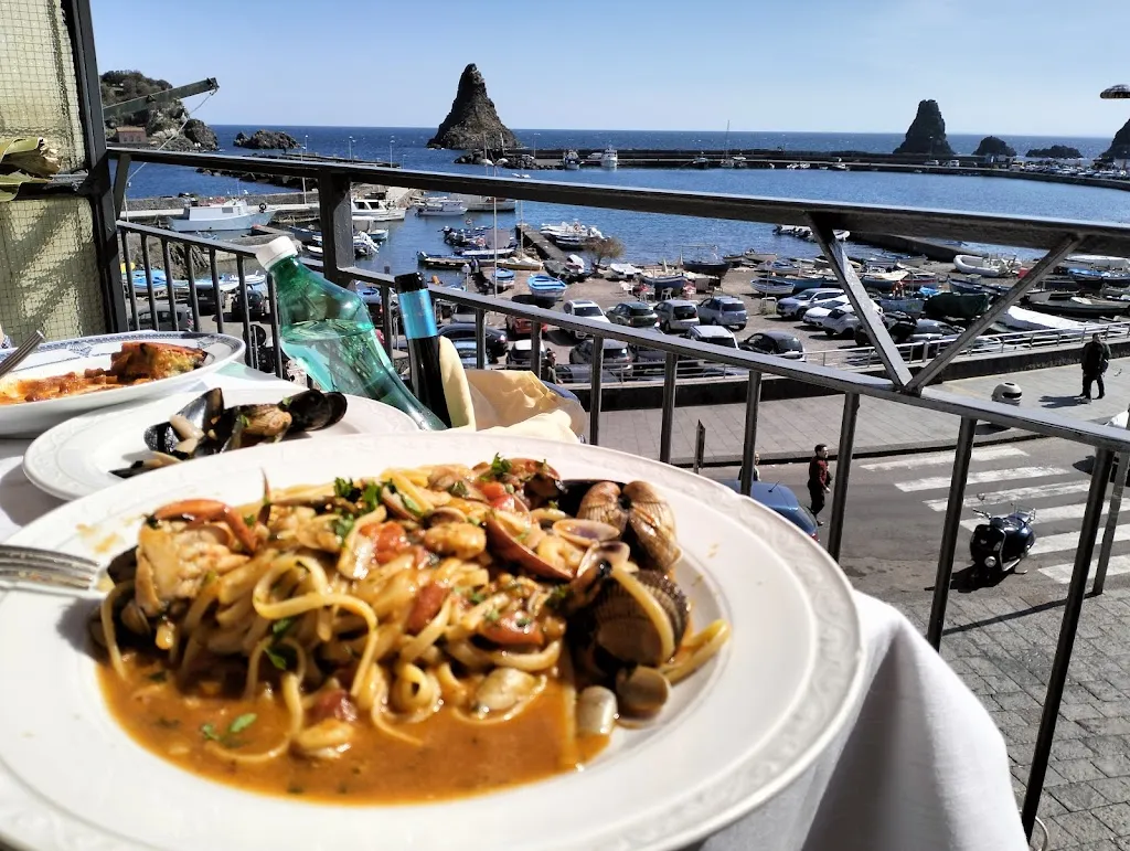 Ristorante Pizzeria Lachea_Acitrezza_slider_image_3