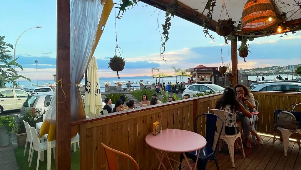 Uumami - Tropical Kitchen restaurant in Acitrezza