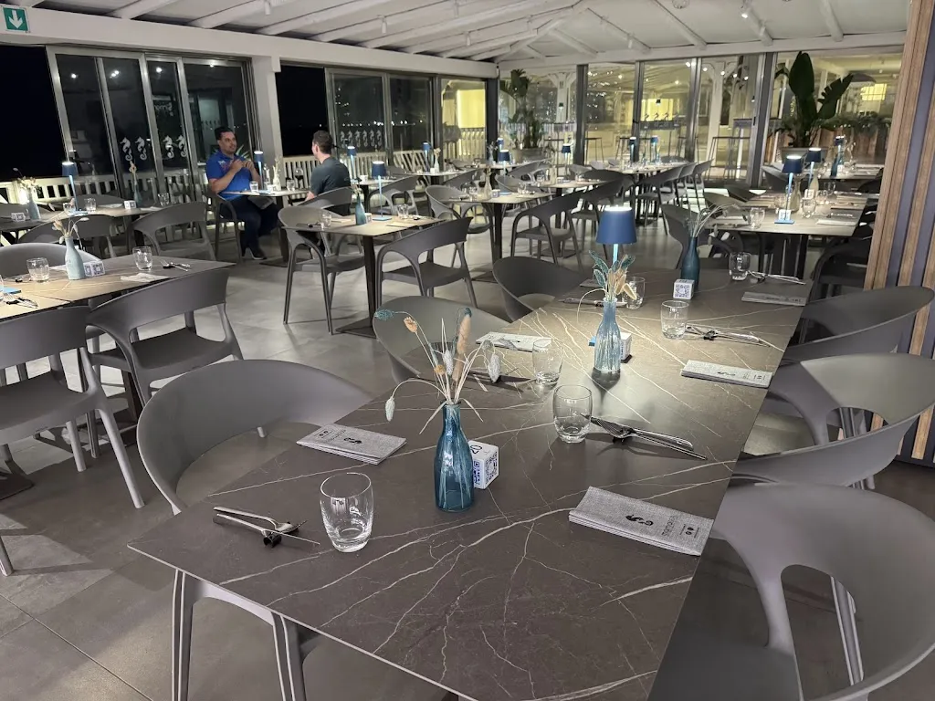 Mama Sea restaurant in Aci Castello