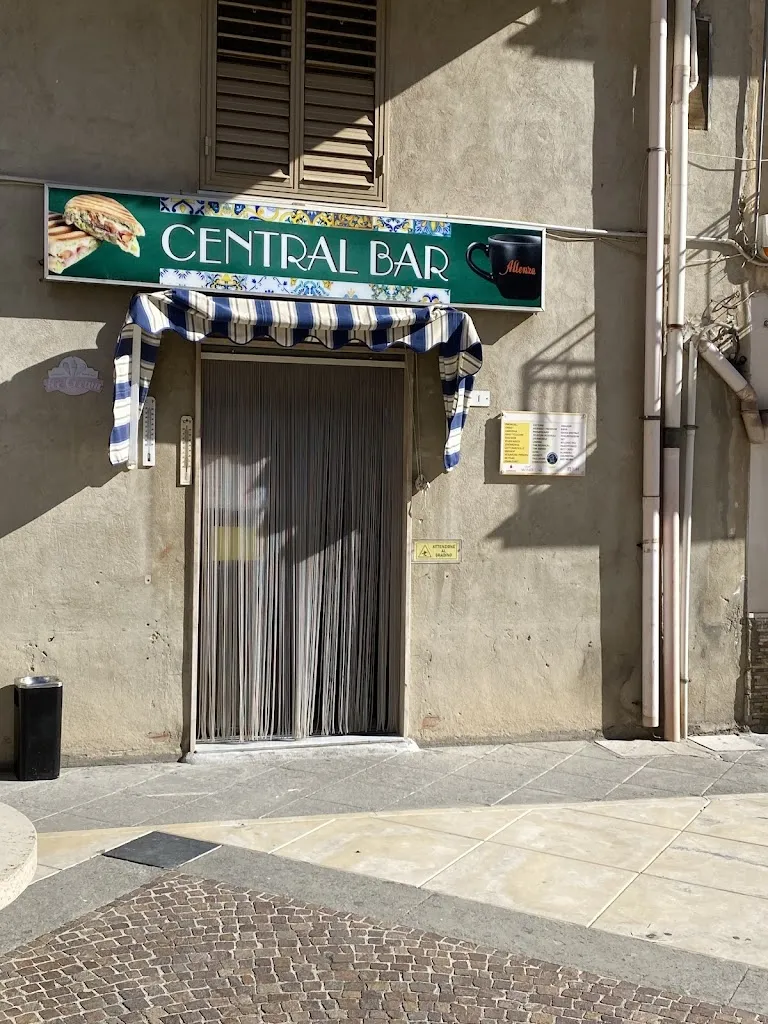 Central Bar di Boscarini restaurant in Acquaviva Platani
