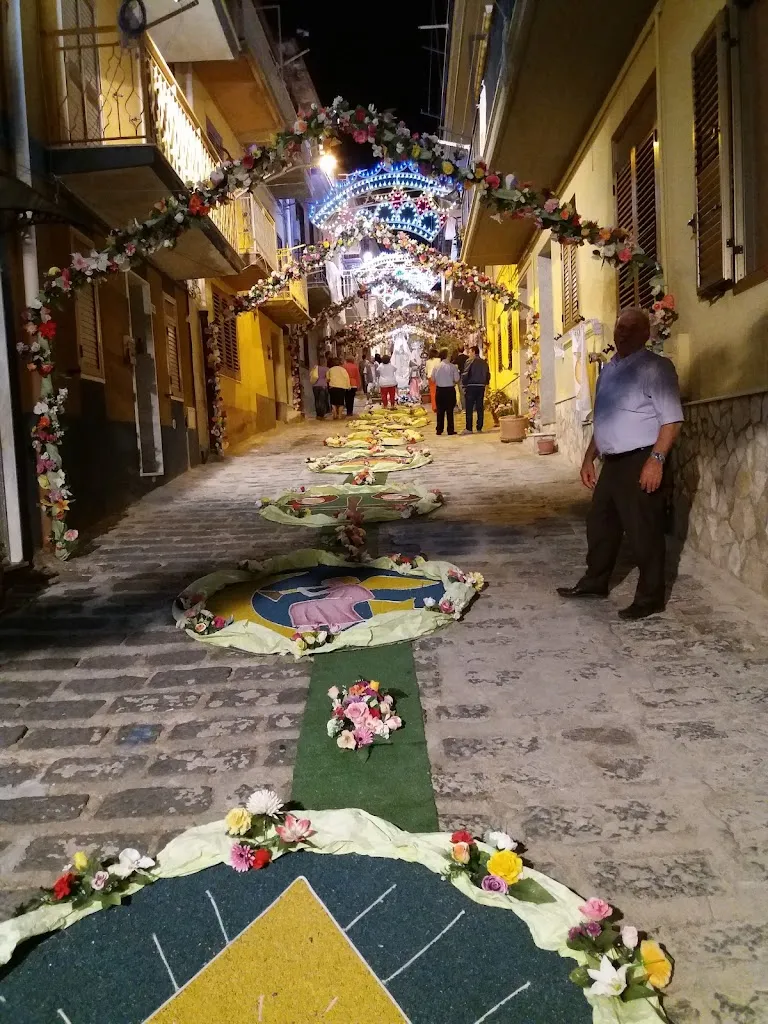 Caruso Giovanna_Acquaviva Platani_slider_image_2