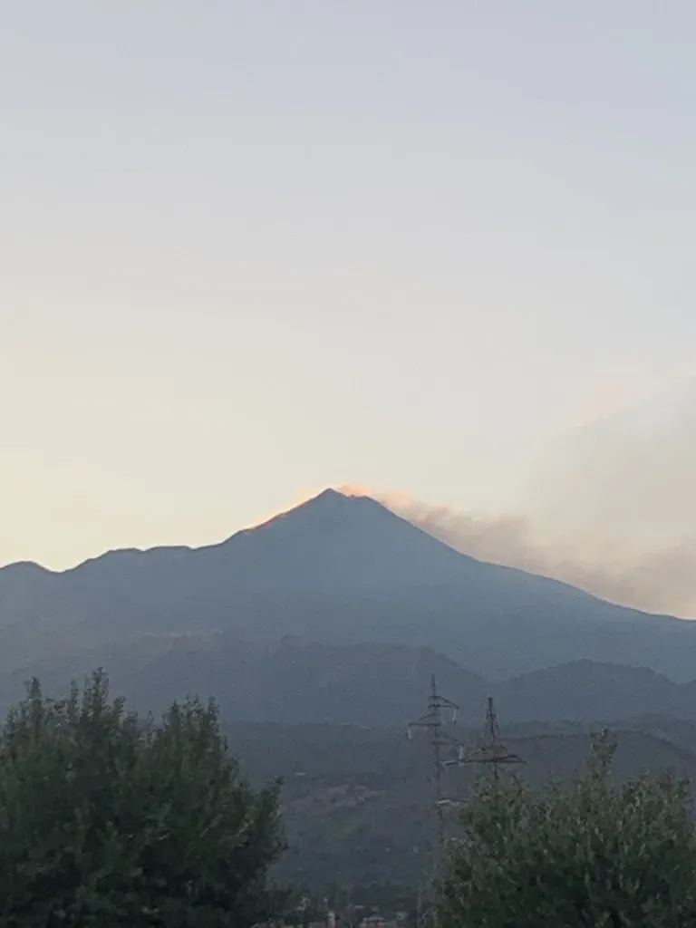 Raffaella Augliese_Agriturismo Fossa Lupo_Aci Sant'Antonio_review