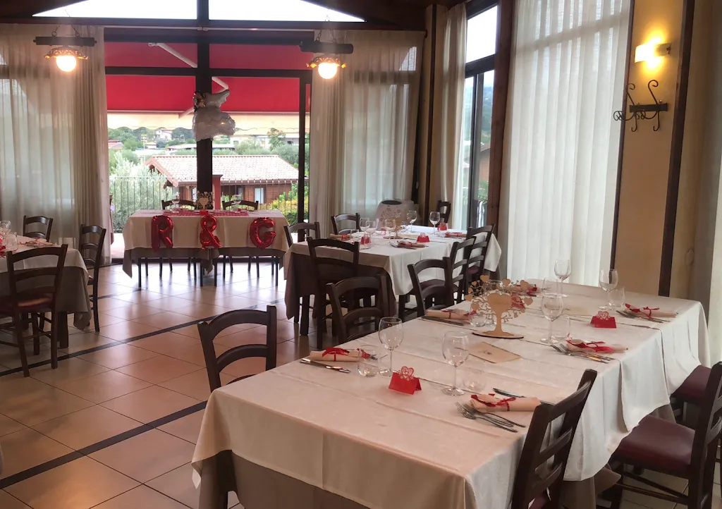 Agriturismo Fossa Lupo restaurant in Aci Sant'Antonio