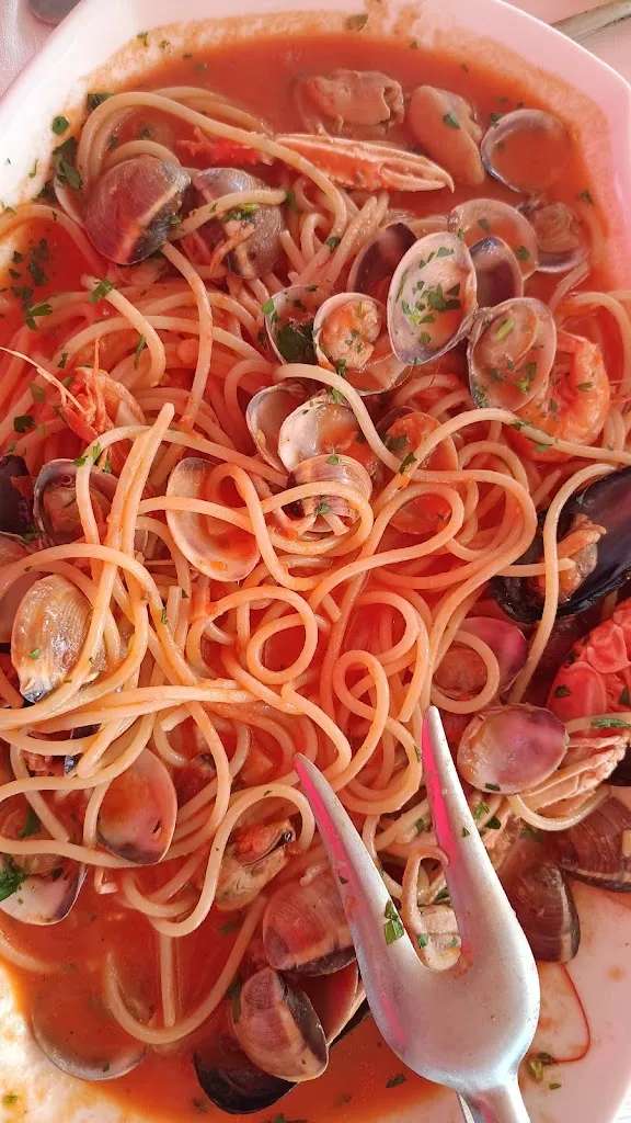 Alfonso Rajola_Street food by ruderi_Aci Sant'Antonio_review