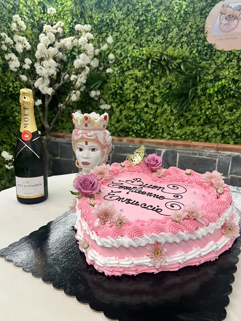 Street food by ruderi_Aci Sant'Antonio_slider_image_2