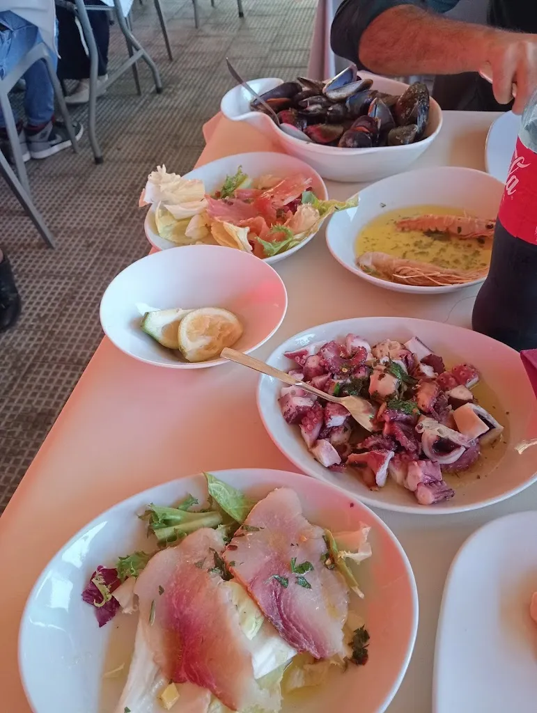 Street food by ruderi_Aci Sant'Antonio_slider_image_3