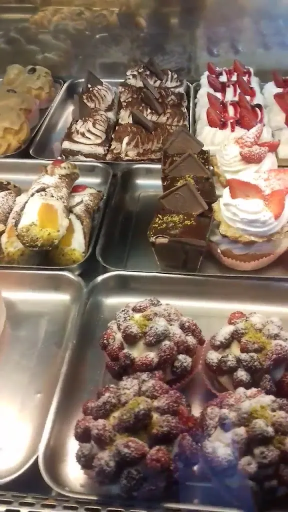 Gran Caffè Maugeri_Aci Sant'Antonio_slider_image_2