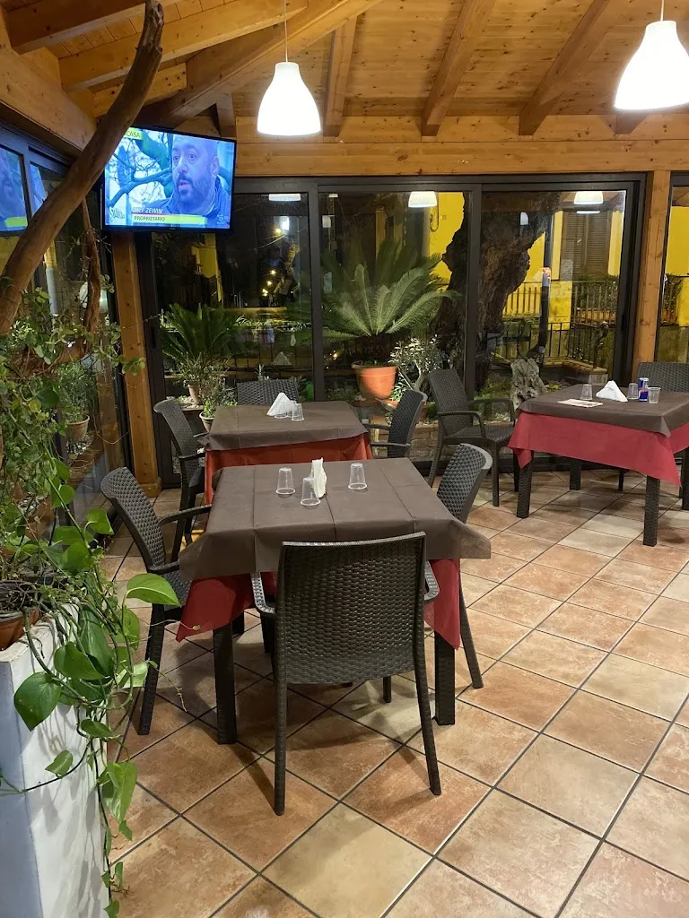Non Solo Pizza Di Rigano Camillo restaurant in Aci Sant'Antonio