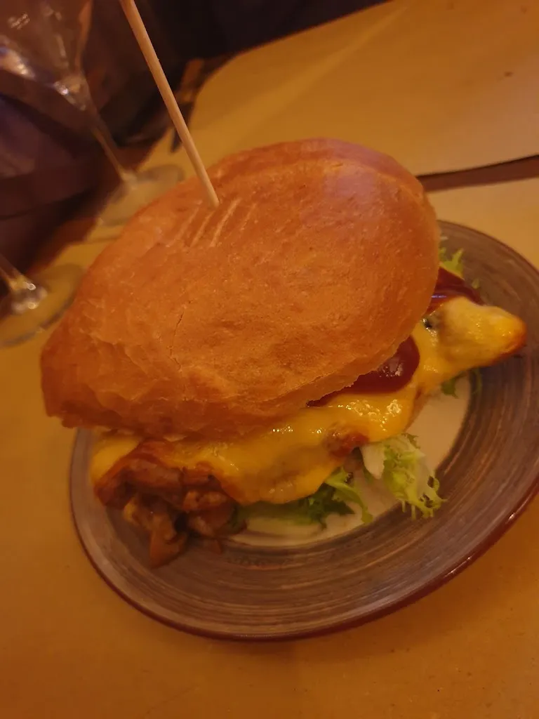 Rhiannon Wild_Cantina Effendi_Casalbordino-Miracoli_review