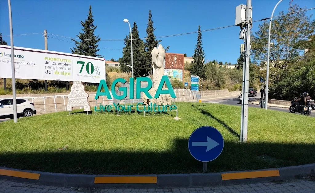 Ivan Vilardo_Biondi Luigi Cafè della Place_Agira_review