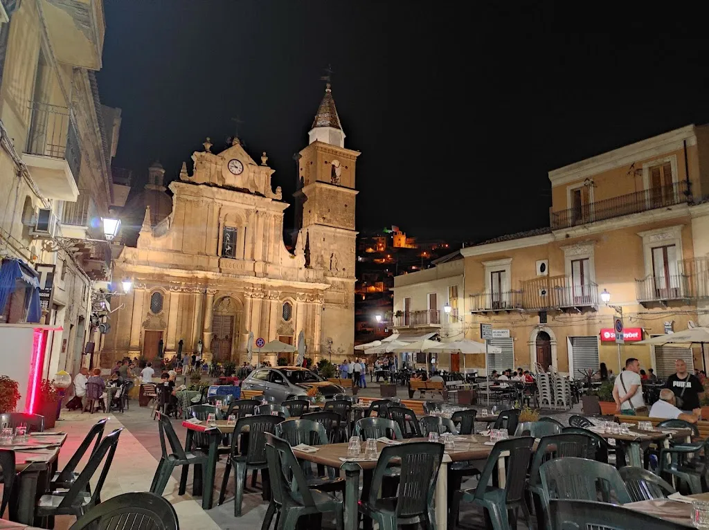 Biondi Luigi Cafè della Place_Agira_slider_image_3