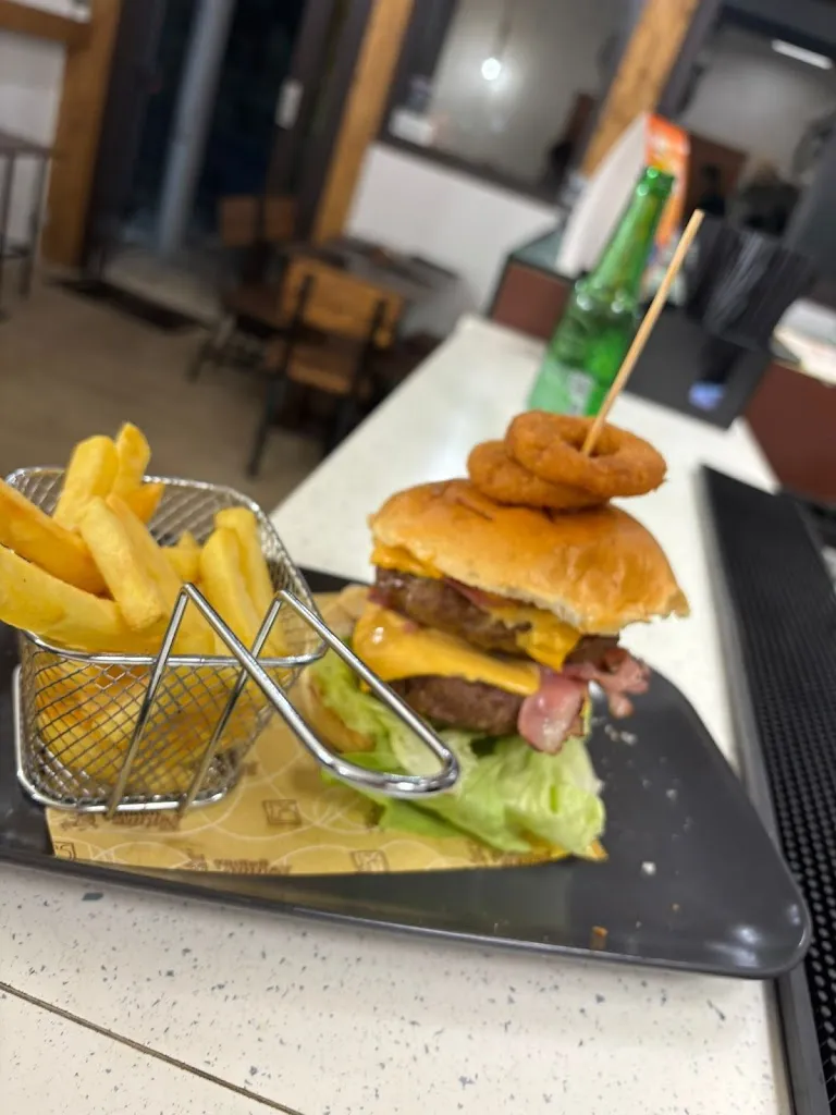 The Bun Stop_Agira_slider_image_3