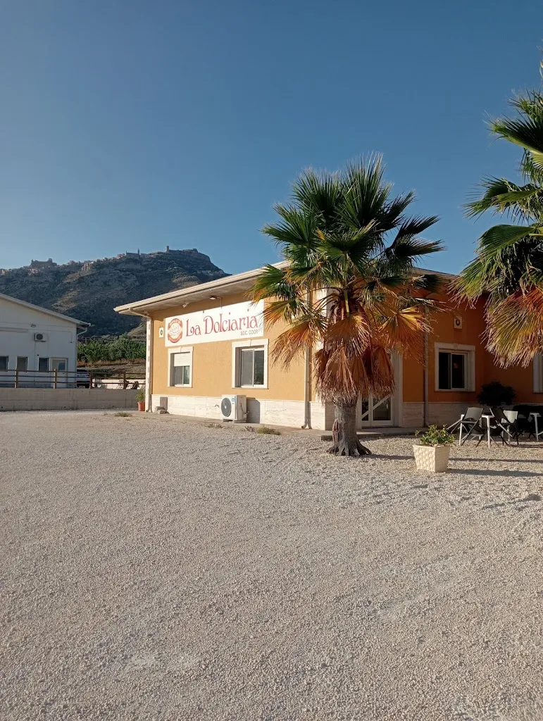 Claudio Scatena_Dolc'è - Cassatelle di Agira _Agira_review