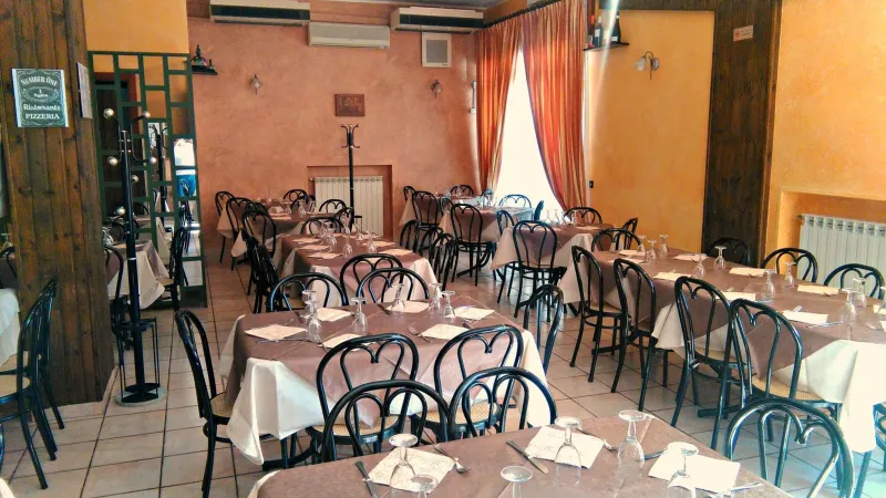 Ristorante Pizzeria Number One restaurant in Agira