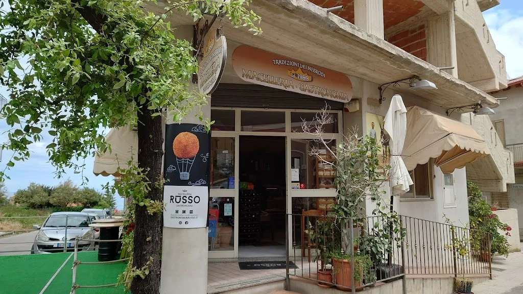 Gastronomia Russo restaurant in Acquedolci