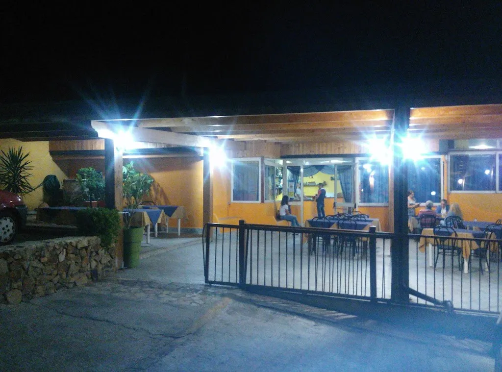 Pizzeria Il Giardino da Mario restaurant in Acquedolci